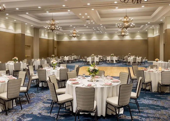Hilton East 3*