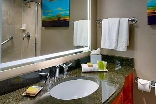 Hotel Hilton East 3*