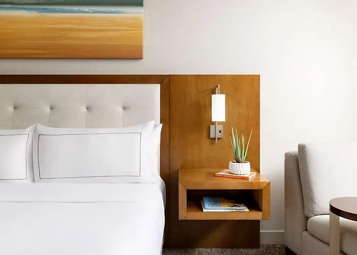Hilton East Hotel