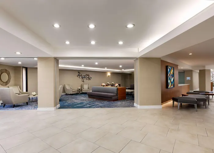 Hilton East Hotel