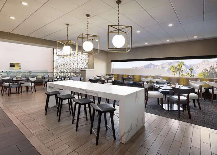 Hotel Hilton East 3*