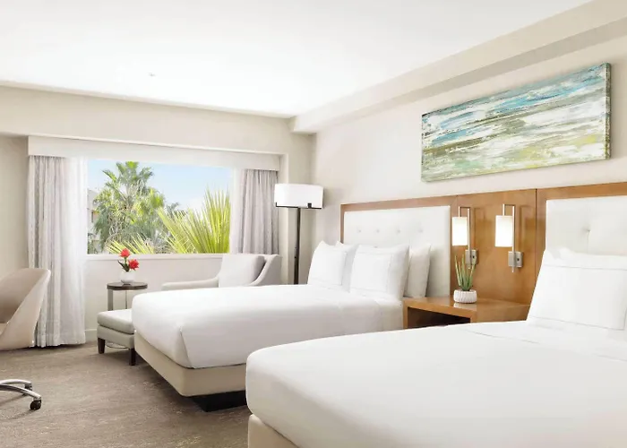 Hilton East Hotel 3*