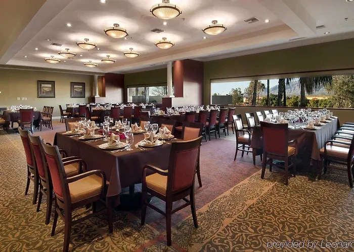 Hilton East 3*