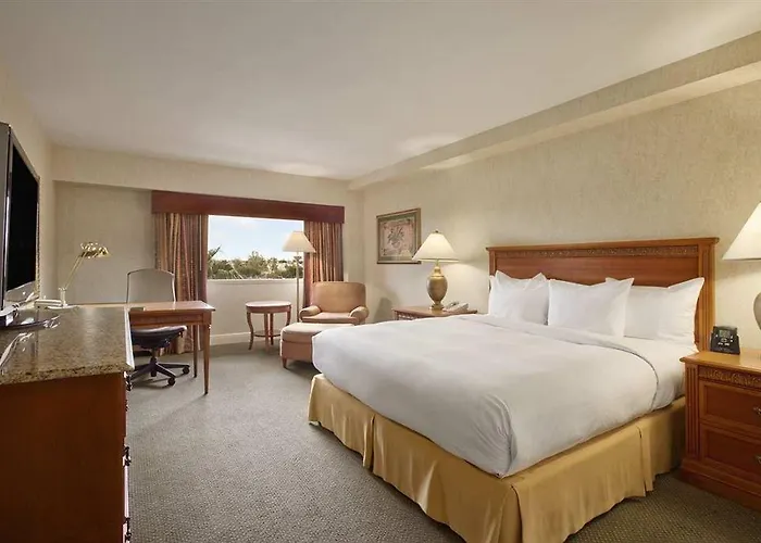 Hilton East 3*